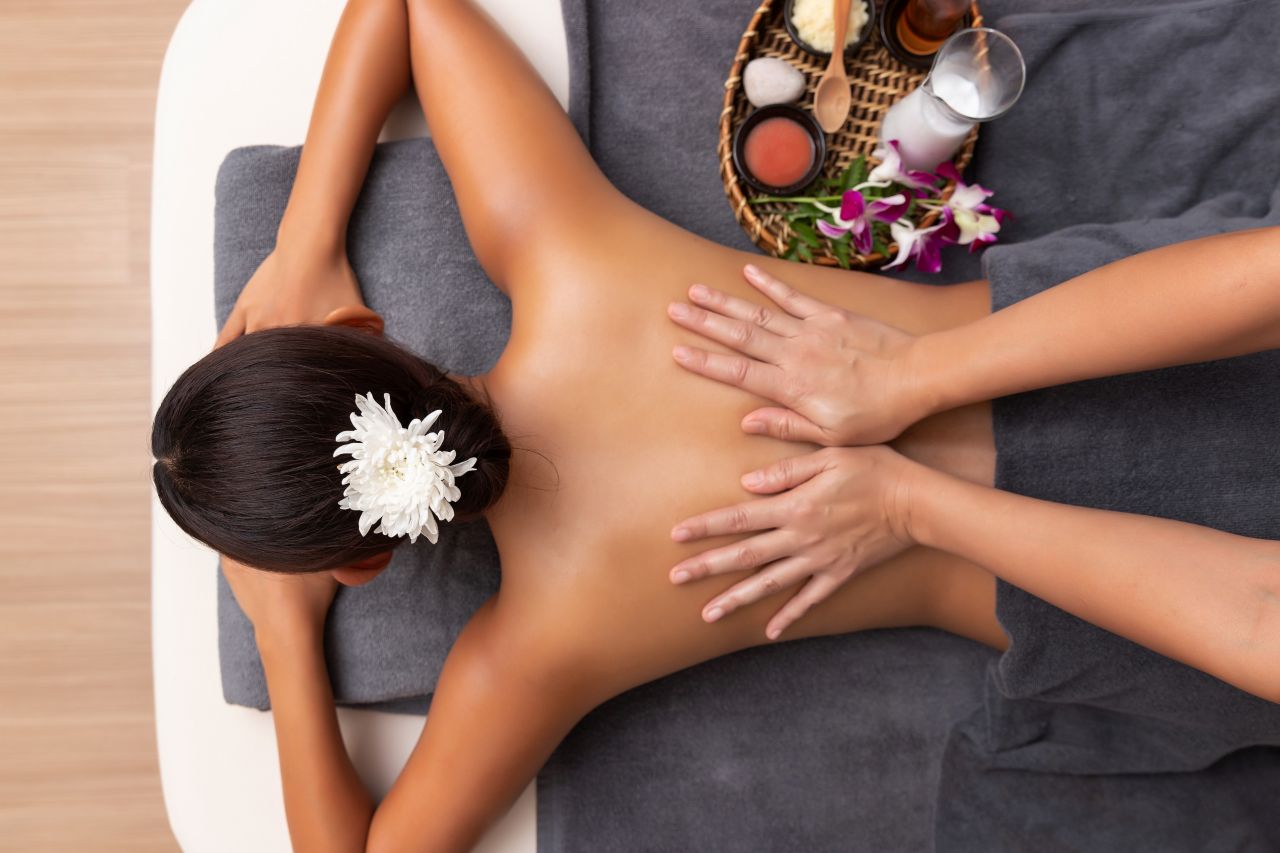 Jakie problemy zdrowotne rozwiązuje masaż tajski?
